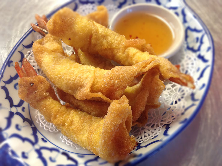 Goong Hor (fried shrimp wontons)